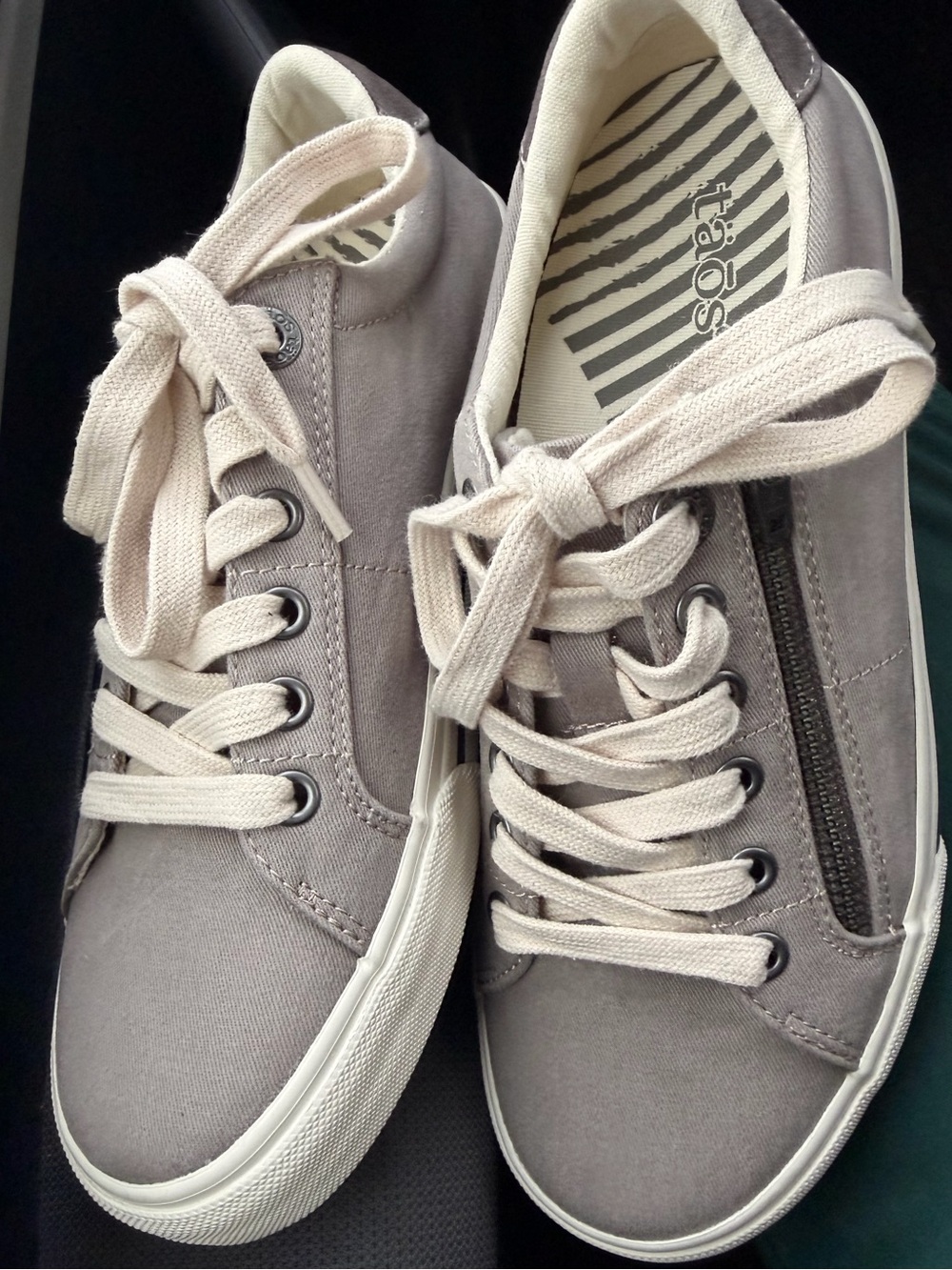Taos Z Soul Canvas Sneakers